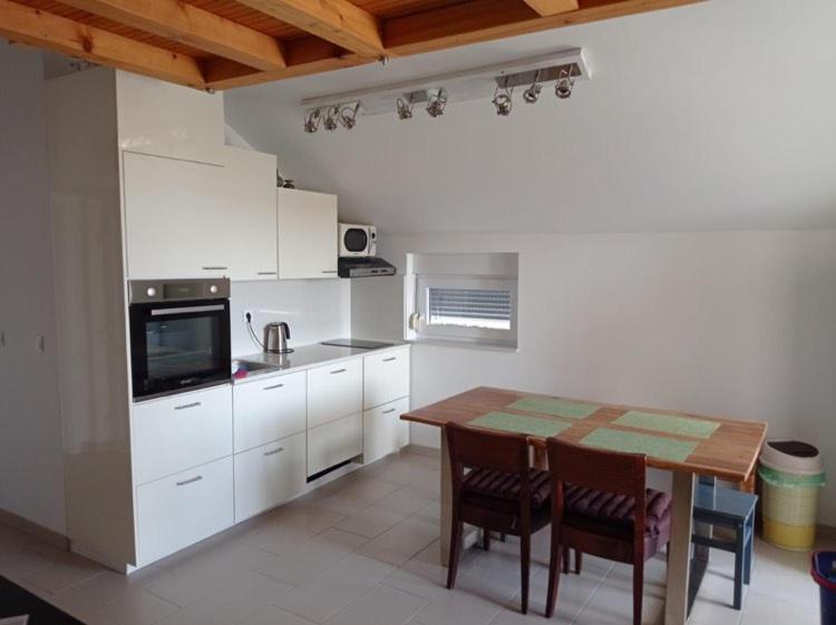 Apartment Lavanda Mandre Luaran gambar